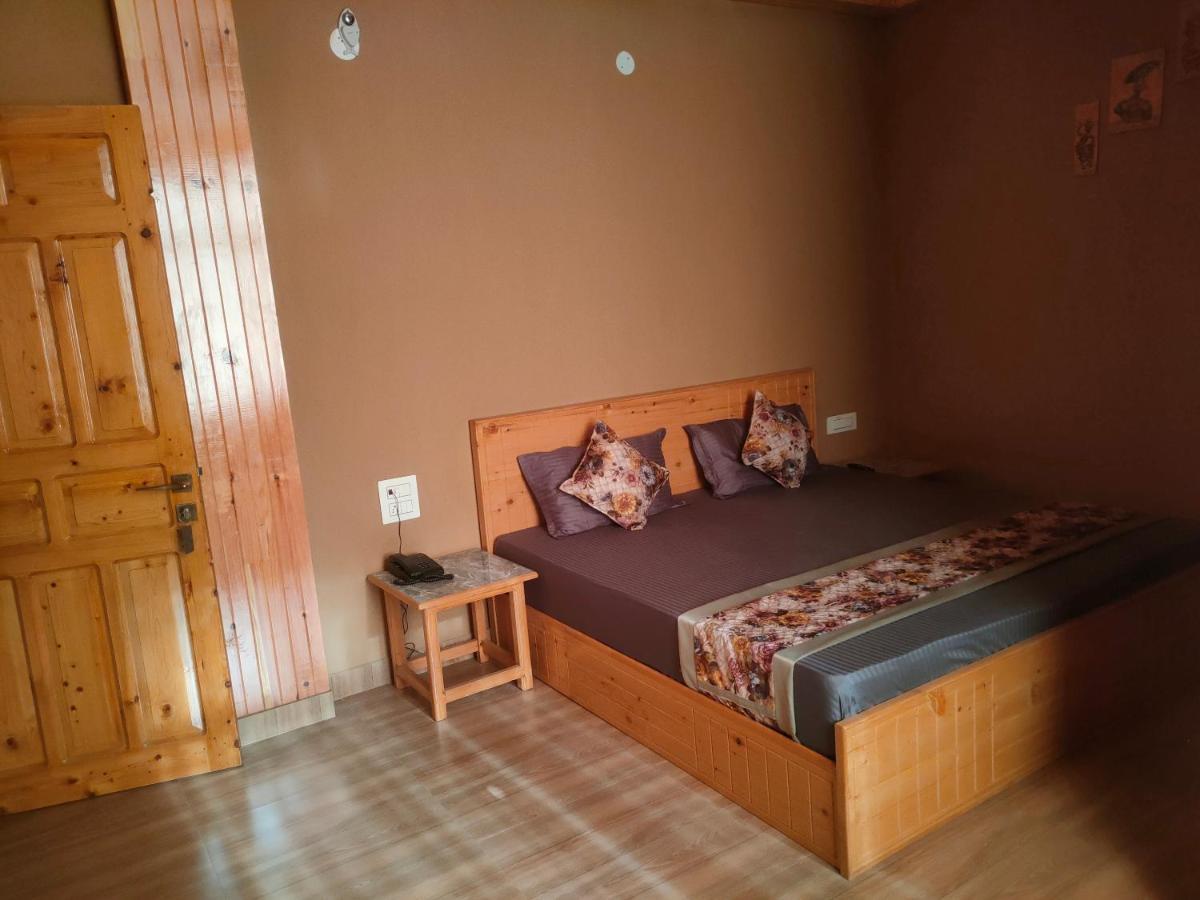 Hotel Cozy Haven Манді Екстер'єр фото