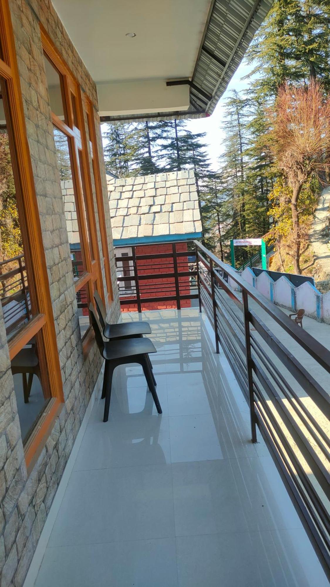 Hotel Cozy Haven Манді Екстер'єр фото