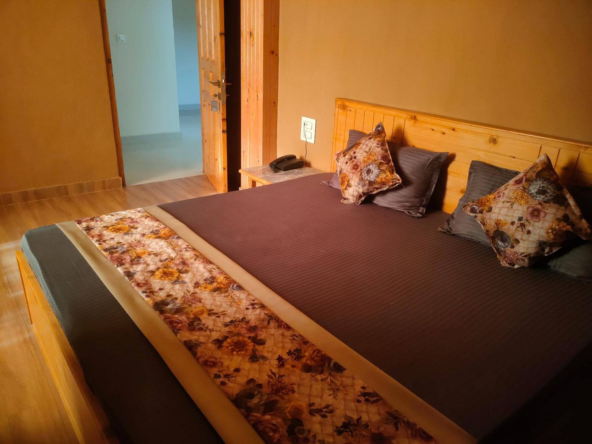 Hotel Cozy Haven Манді Номер фото
